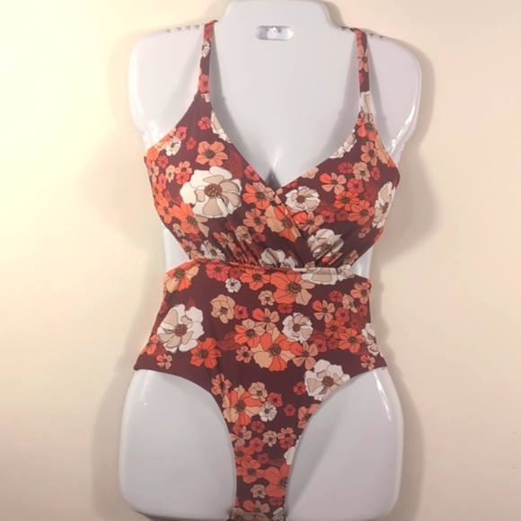 Cupshe Olivia Floral One-piece Swimsuit Size Small NWTG - Picture 4 of 15